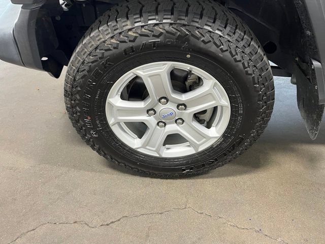 Used 2019 Jeep Wrangler Unlimited Sport S AWD/4WD image 30