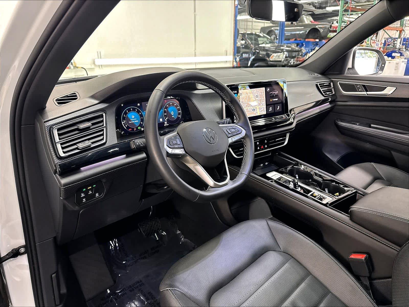 Certified 2026 Volkswagen Atlas Cross Sport SEL w/ Adventure Package AWD/4WD image 20