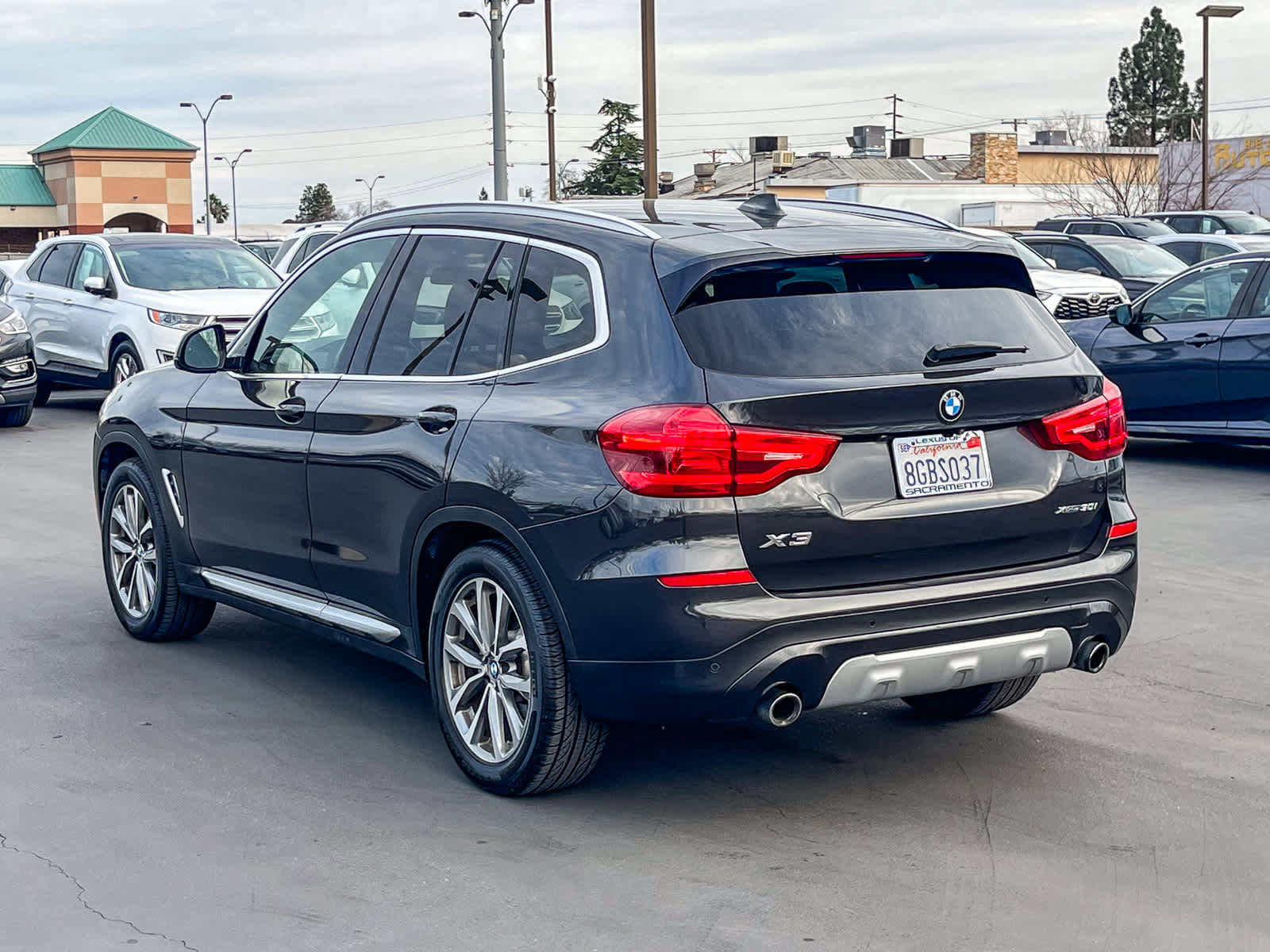 Used 2019 BMW X3 xDrive30i w/ Driving Assistance Package image 2