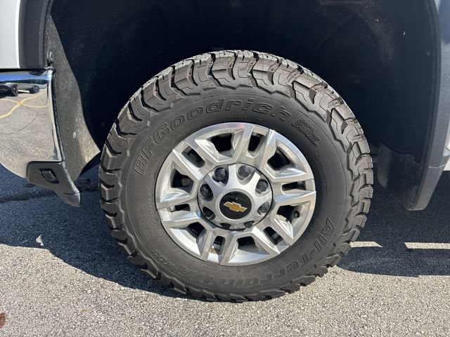 Used 2025 Chevrolet Silverado 2500 LT w/ Safety Package AWD/4WD image 32