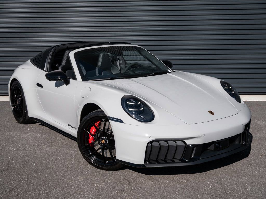 Certified 2026 Porsche 911 Targa 4 GTS image 24