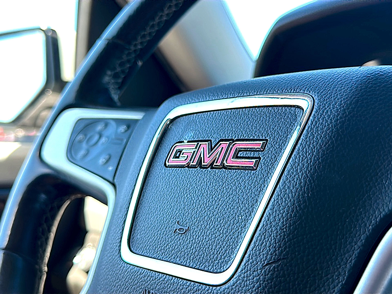 Used 2018 GMC Yukon XL SLT w/ Premium Edition RWD image 34