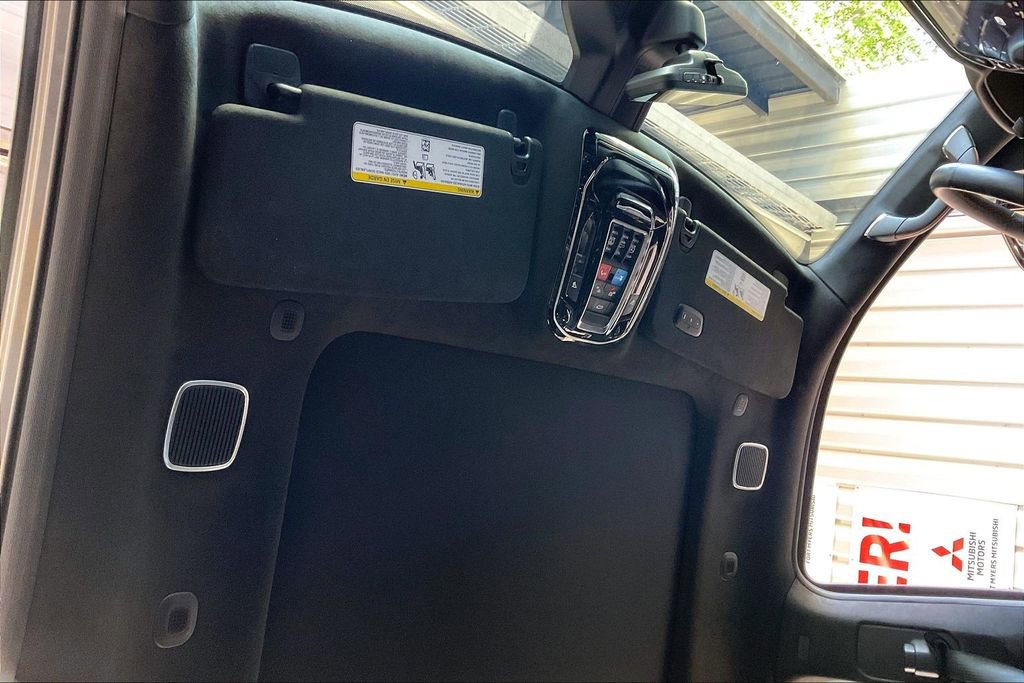 Used 2024 Jeep Grand Wagoneer L Series III image 13