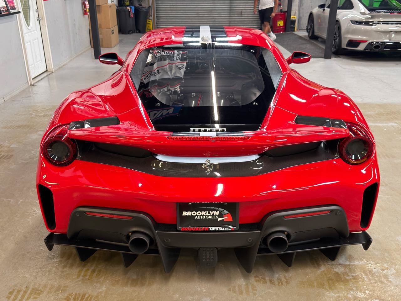 Used 2020 Ferrari 488 Pista Coupe RWD image 9