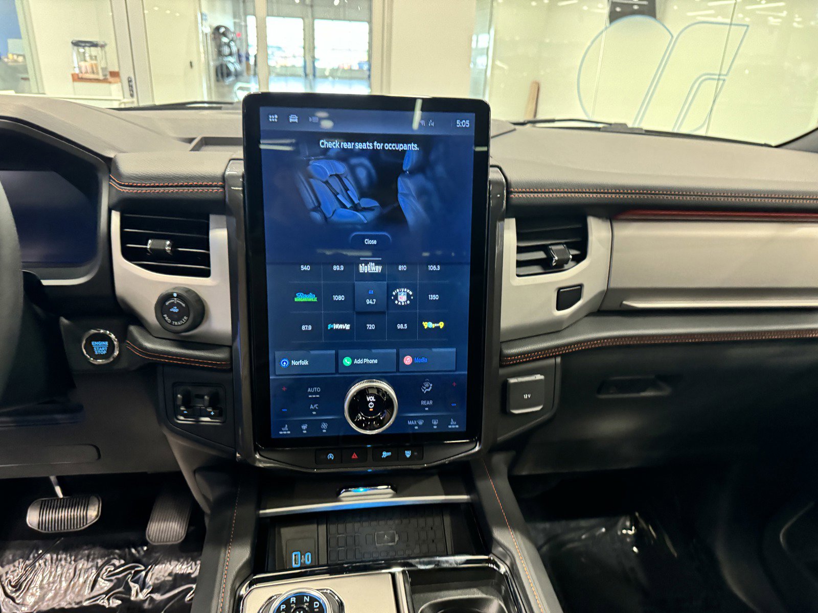 Used 2024 Ford Expedition Timberline image 29