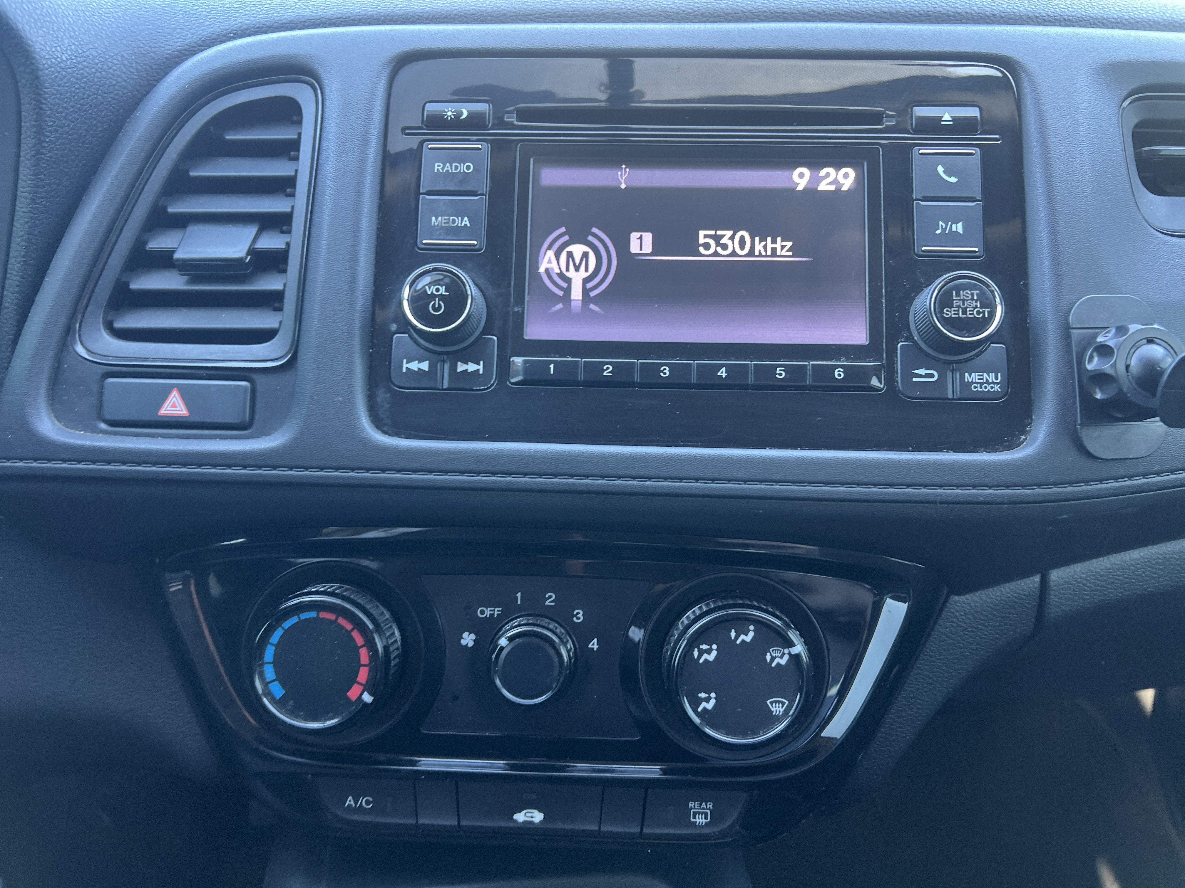 Used 2019 Honda HR-V LX image 7