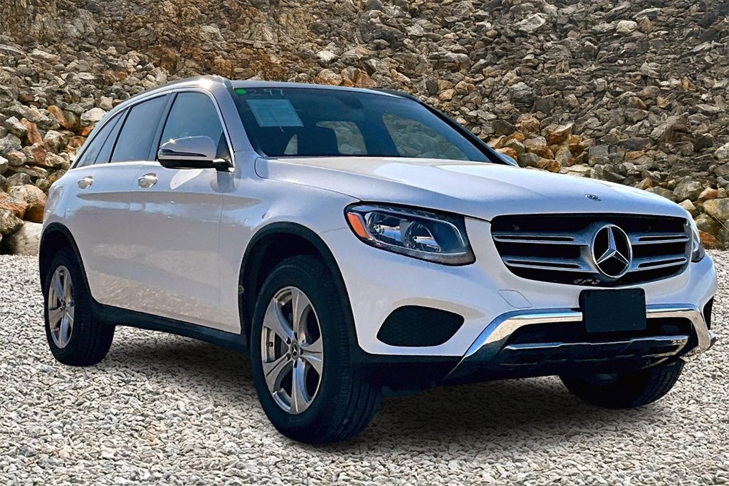 Used 2018 Mercedes-Benz GLC 300 4MATIC image 9