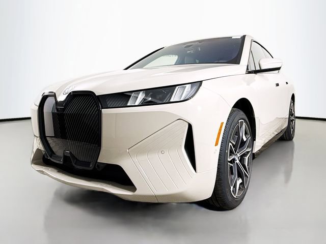 Used 2026 BMW iX xDrive45 image 3