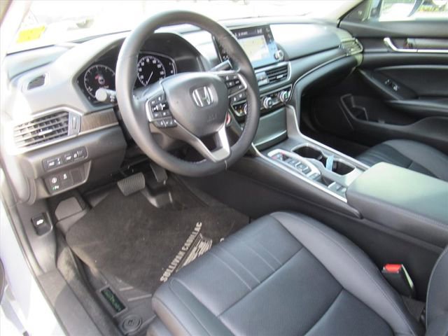 Used 2021 Honda Accord Touring image 16