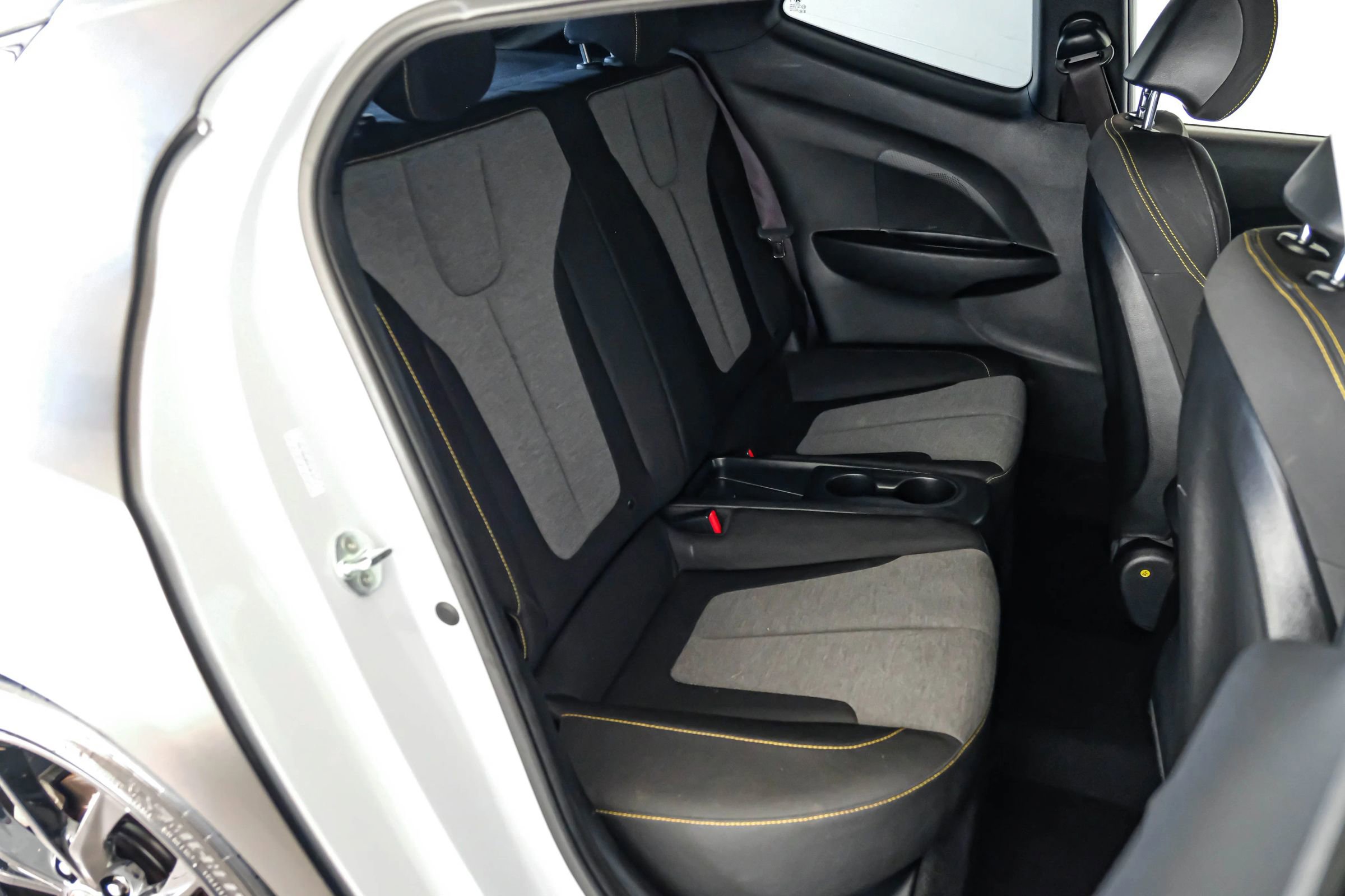 Used 2019 Hyundai Veloster Turbo R-Spec image 33