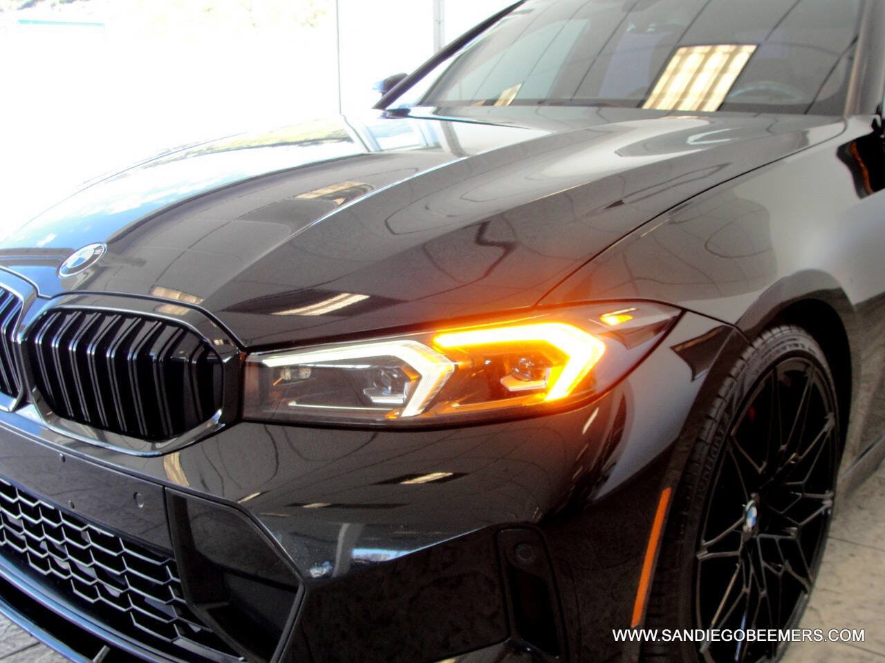 Used 2023 BMW 330i Sedan w/ M Sport Package RWD image 12