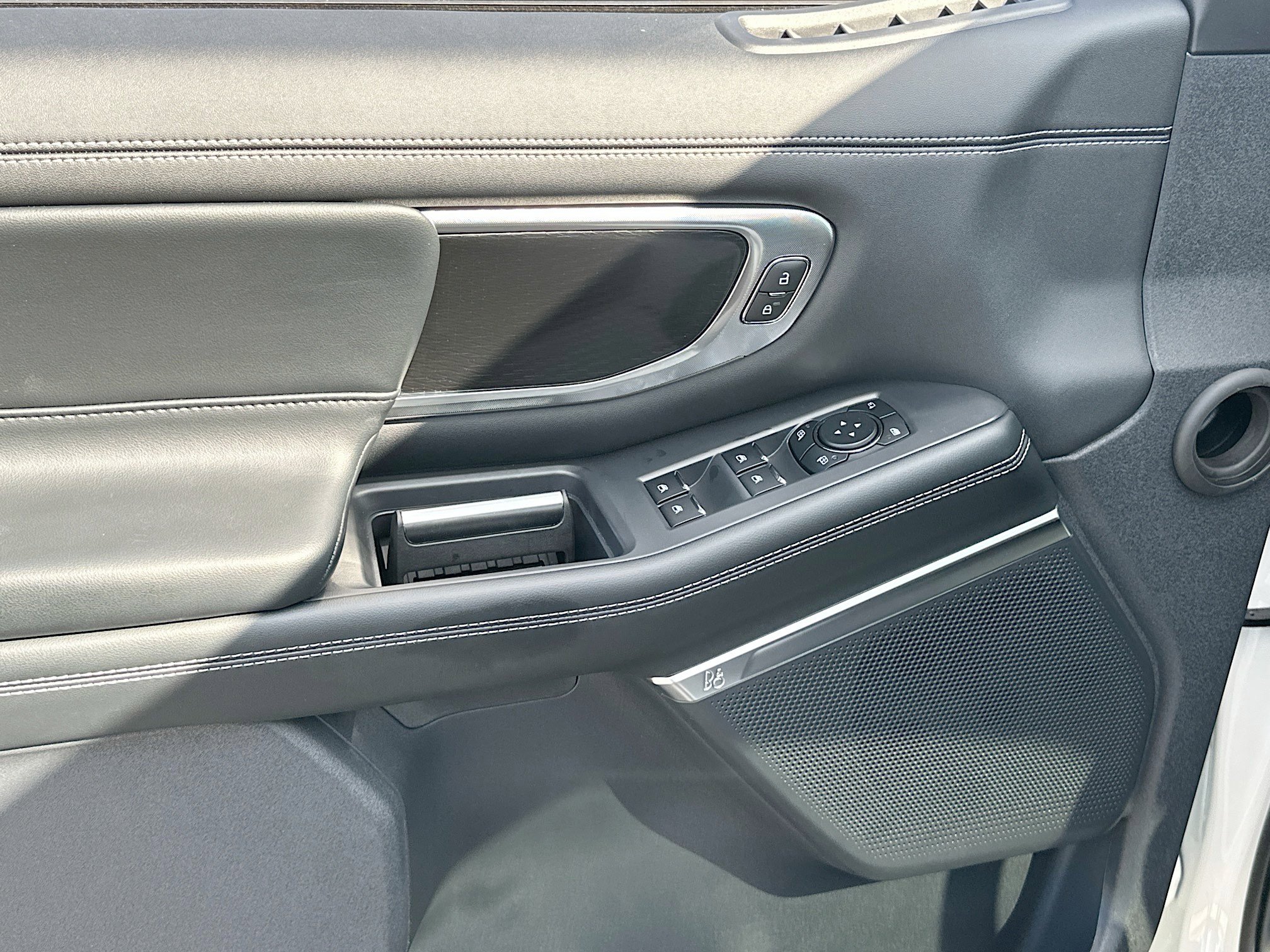 New 2026 Ford Expedition Platinum w/ Stealth Appearance Package image 13