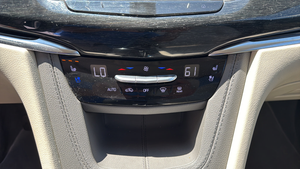 Certified 2023 Cadillac XT6 Premium Luxury w/ Technology Package AWD/4WD image 37