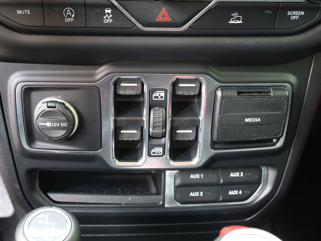 Used 2020 Jeep Gladiator Overland image 26