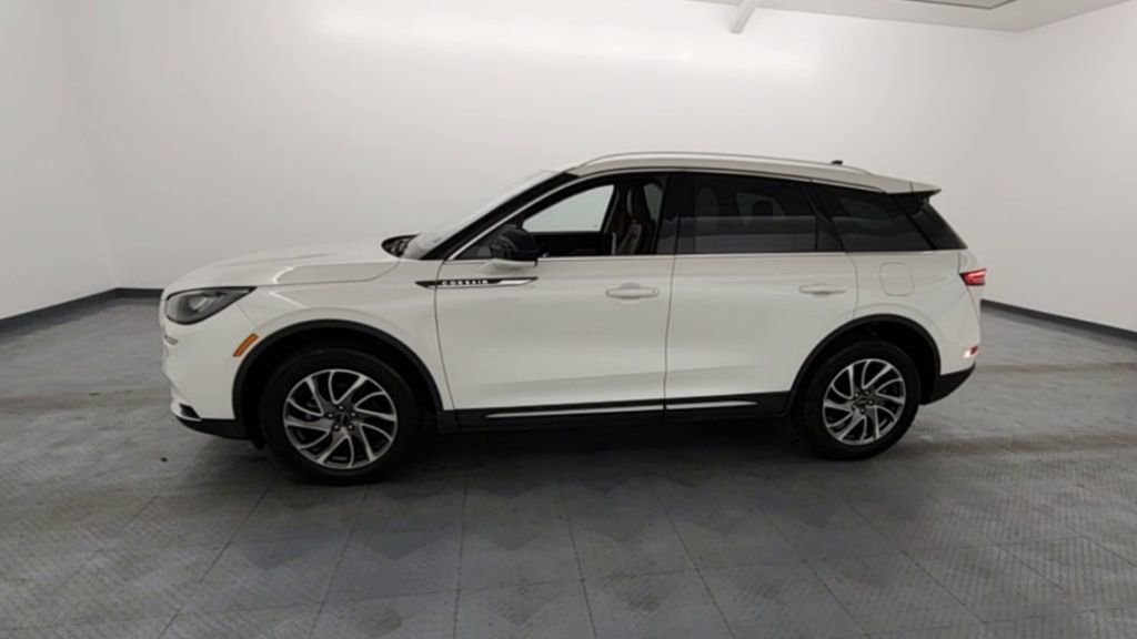 Used 2021 Lincoln Corsair AWD w/ Equipment Group 101A image 4