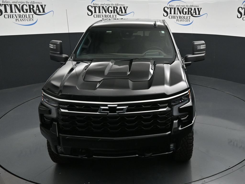 Used 2025 Chevrolet Silverado 1500 ZR2 w/ Technology Package AWD/4WD image 19