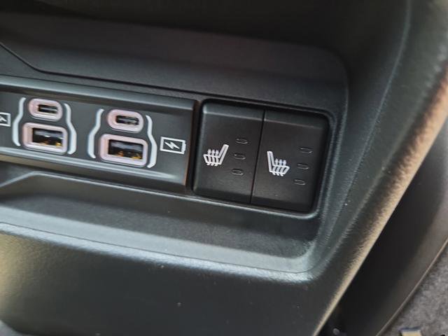 New 2025 Jeep Grand Cherokee Limited w/ Black Appearance Package image 37