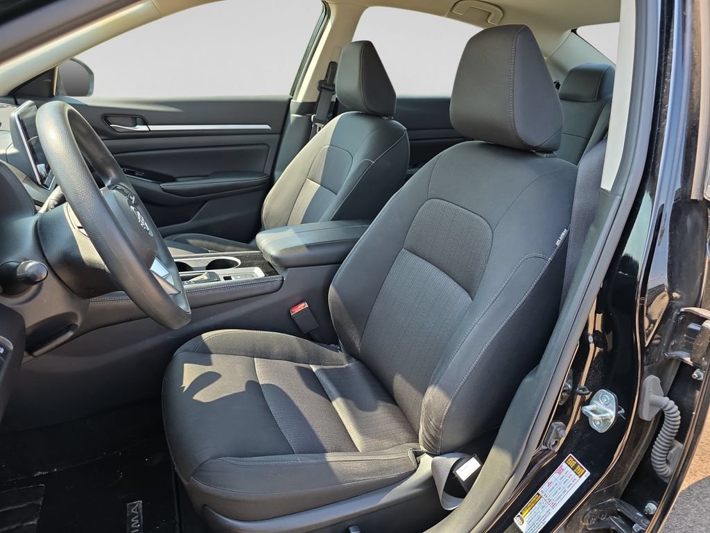 Used 2023 Nissan Altima 2.5 SV AWD/4WD image 13