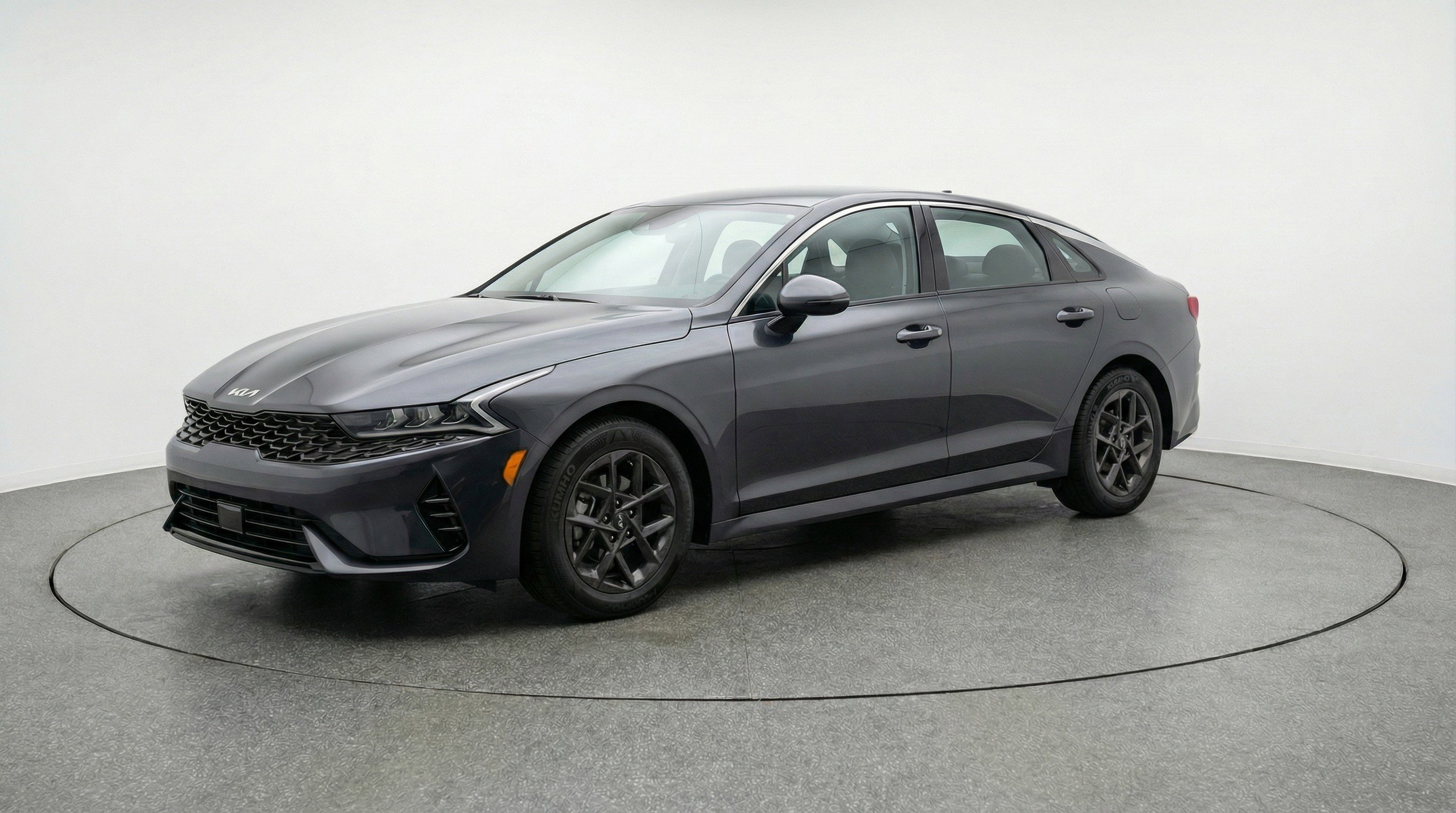 Used 2025 Kia K5 LXS image 3