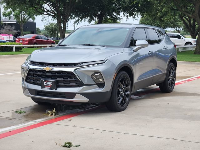 Used 2024 Chevrolet Blazer LT FWD image 11