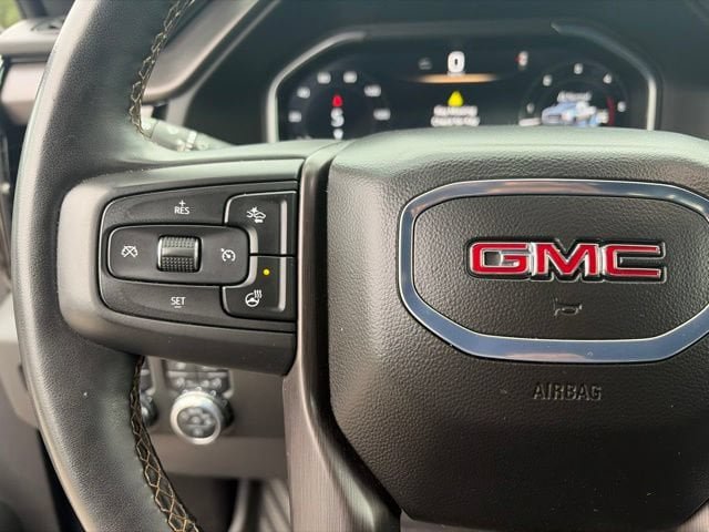 Used 2025 GMC Sierra 2500 AT4 w/ AT4 Preferred Package AWD/4WD image 11