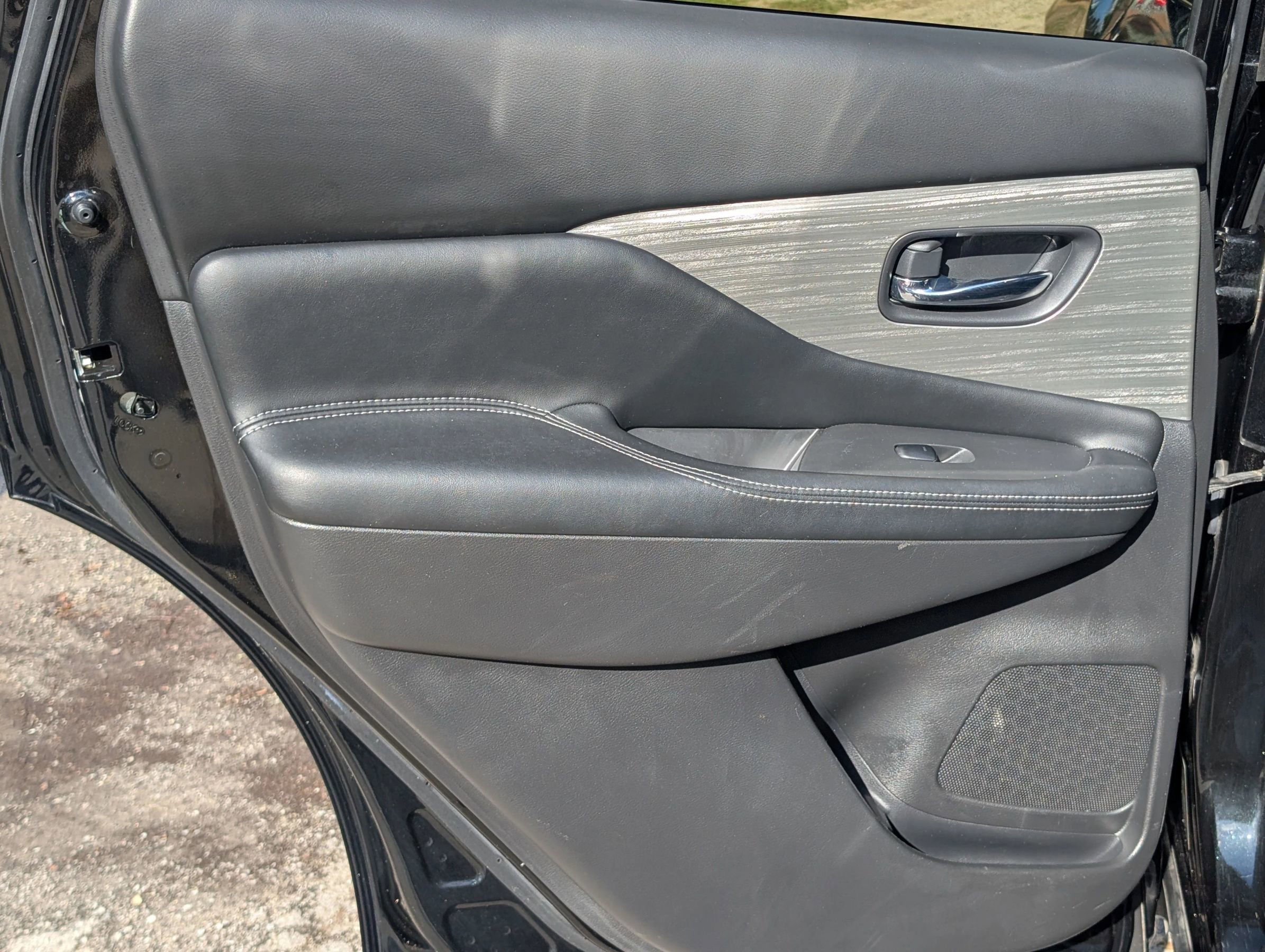 Used 2017 Nissan Murano SV FWD image 30