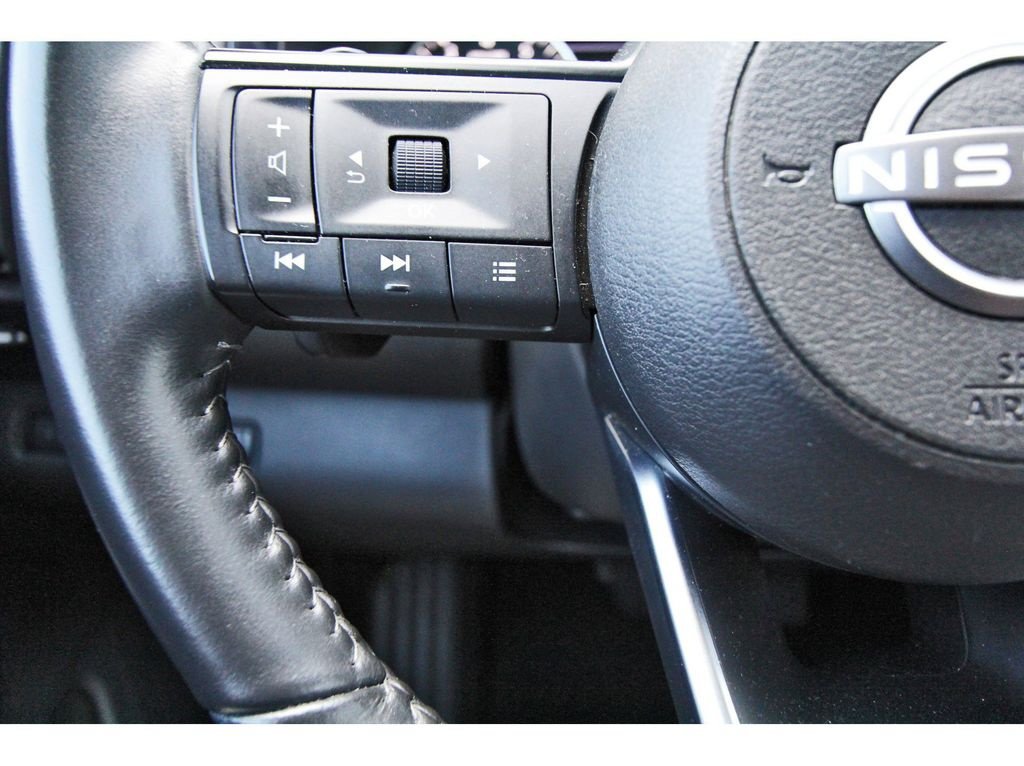 Certified 2024 Nissan Pathfinder SV FWD image 15
