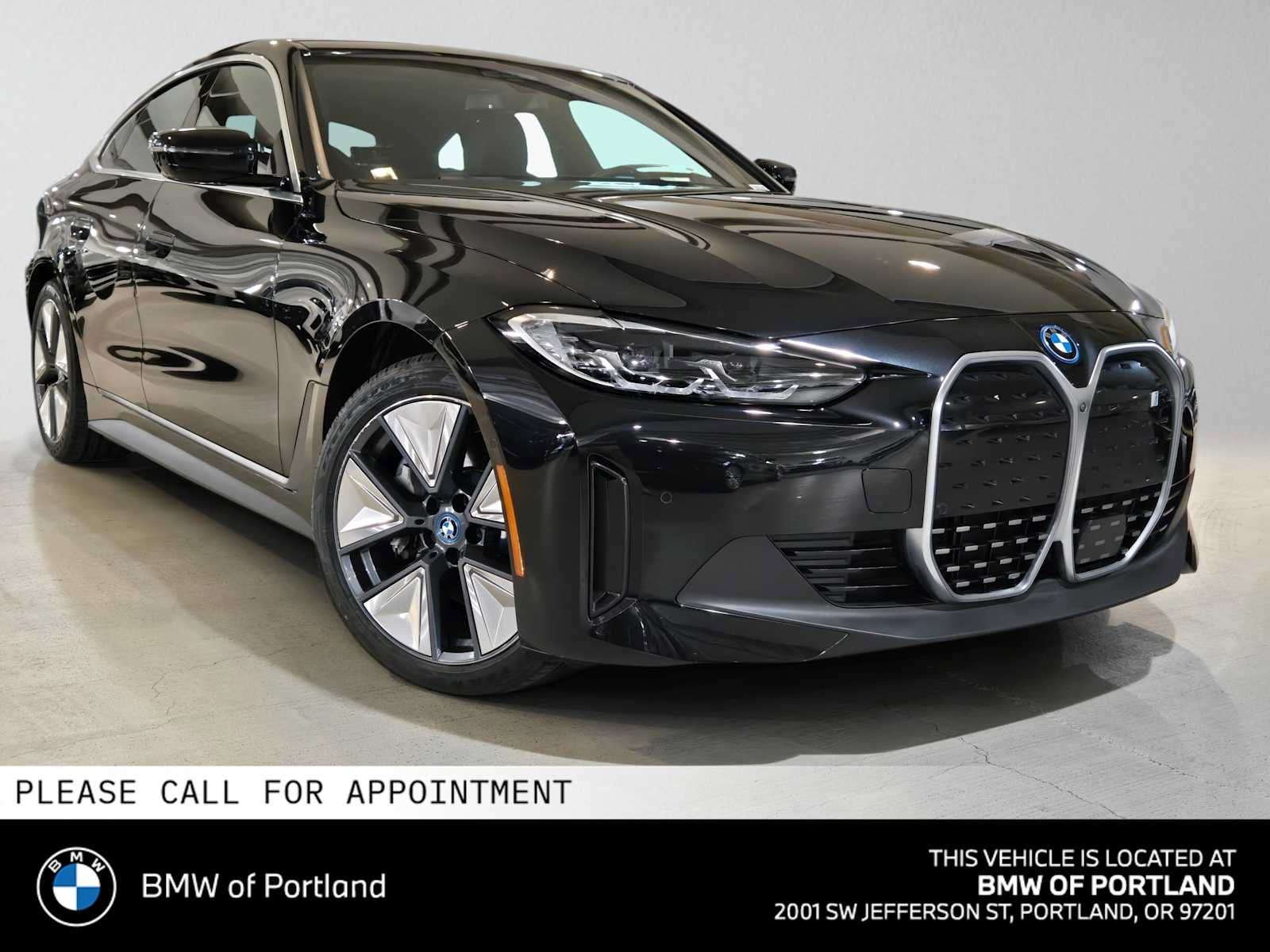 Used 2023 BMW i4 eDrive35 RWD image 1