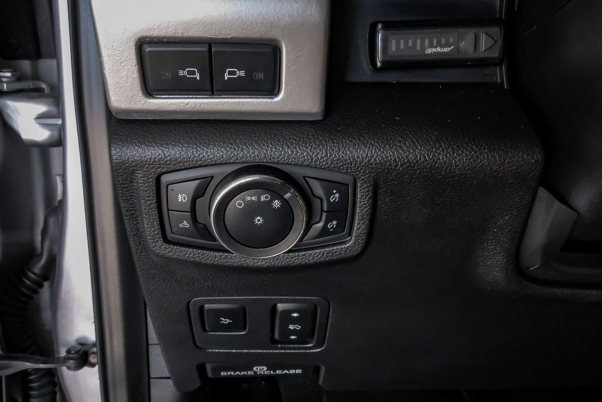 Used 2020 Ford F250 Lariat w/ Lariat Ultimate Package AWD/4WD image 26