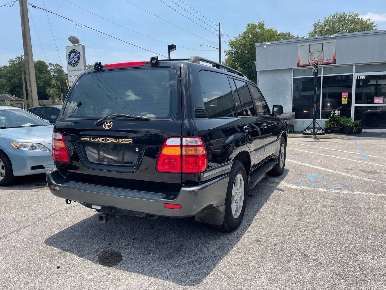 Used 1998 Toyota Land Cruiser w/ Leather Trim Pkg AWD/4WD image 8