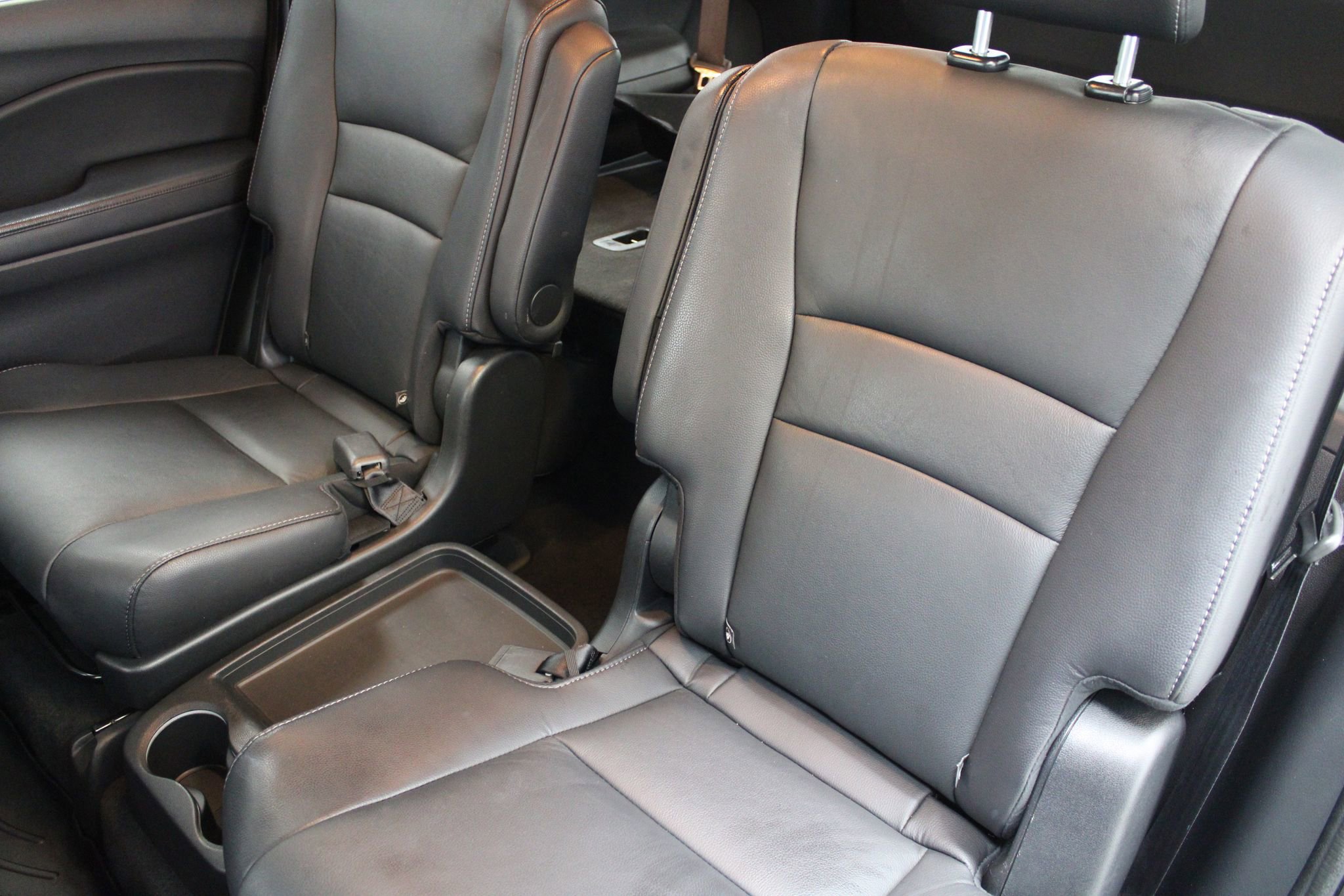 Used 2021 Honda Pilot Touring image 16