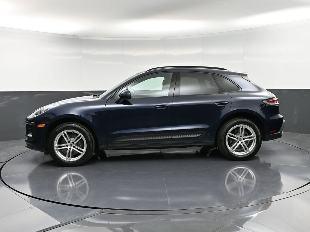 Used 2023 Porsche Macan Turbo AWD/4WD image 2