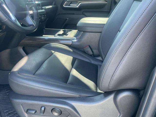 Used 2025 Chevrolet Silverado 2500 LT w/ Trail Boss Package AWD/4WD image 14