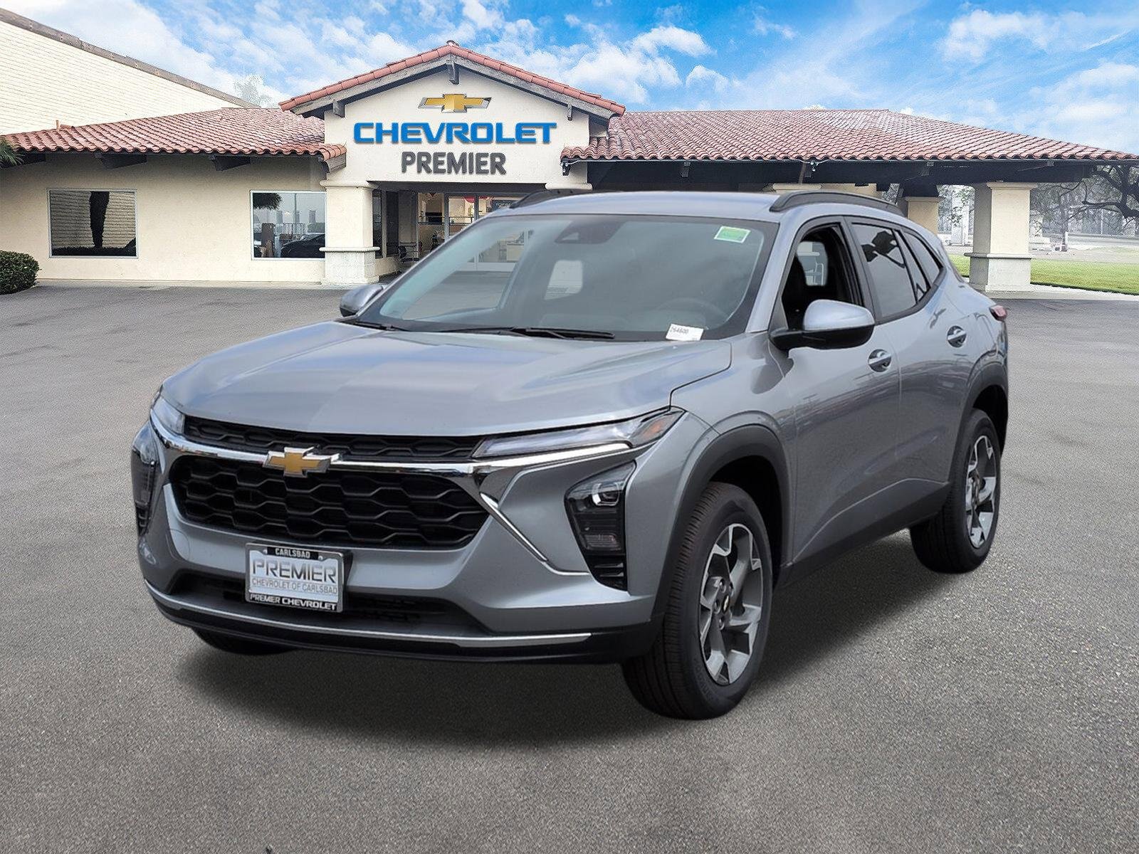 New 2026 Chevrolet Trax LT w/ Driver Confidence Package FWD image 4