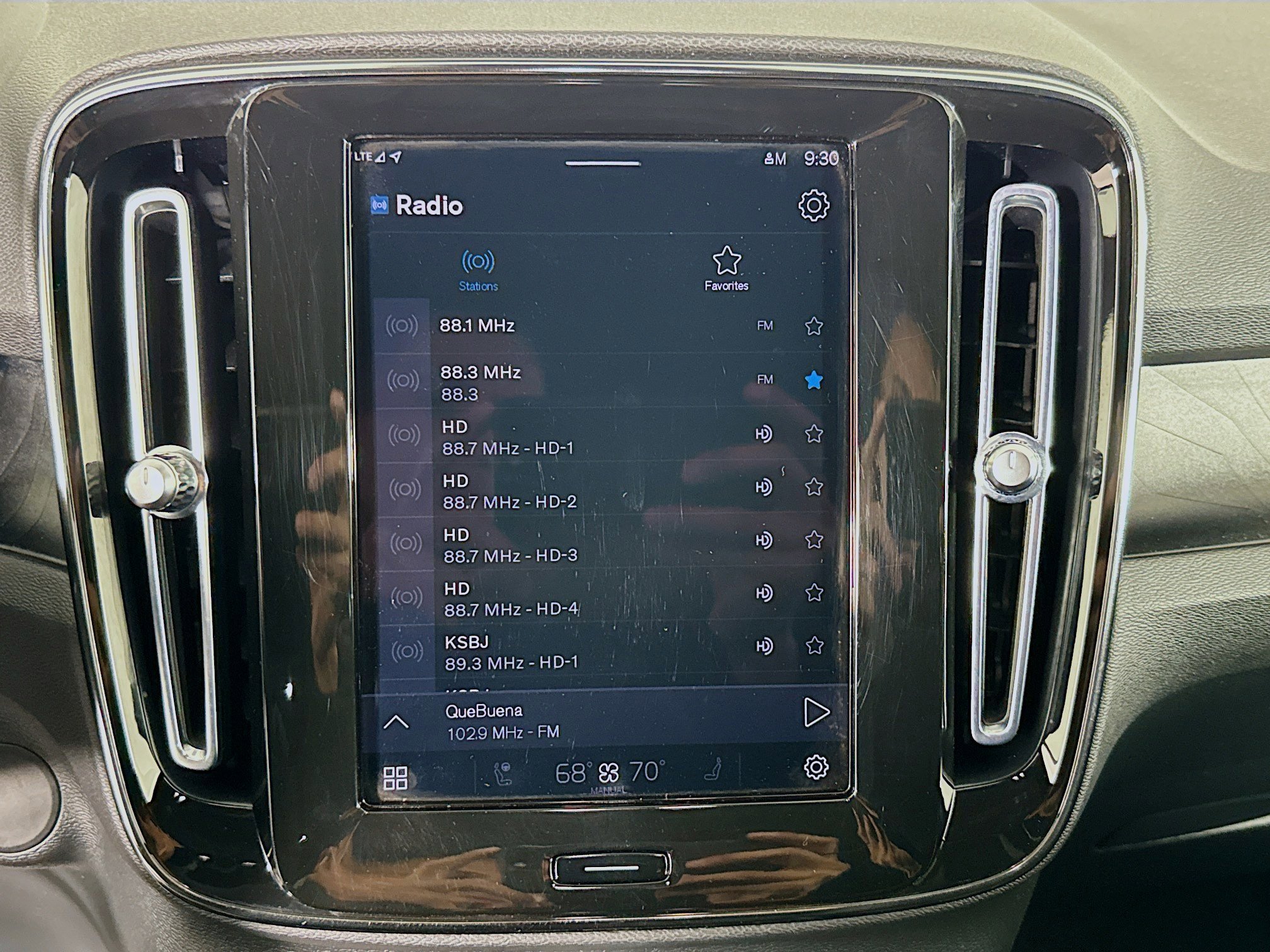 Used 2023 Volvo XC40 Recharge Ultimate image 17