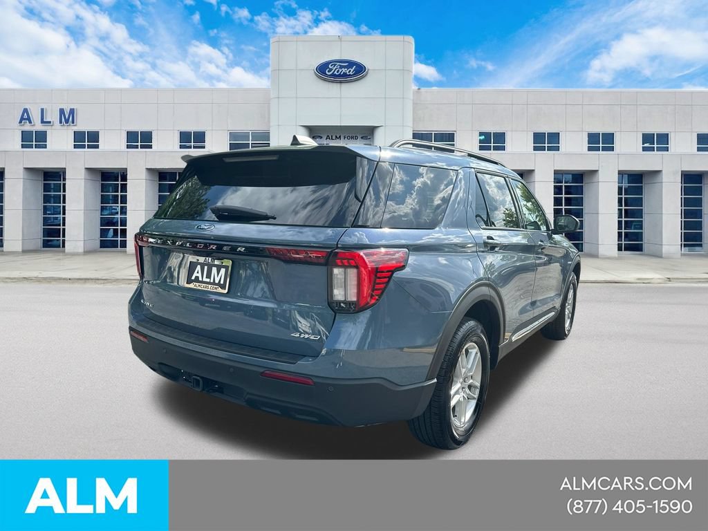 Used 2025 Ford Explorer Active AWD/4WD image 6