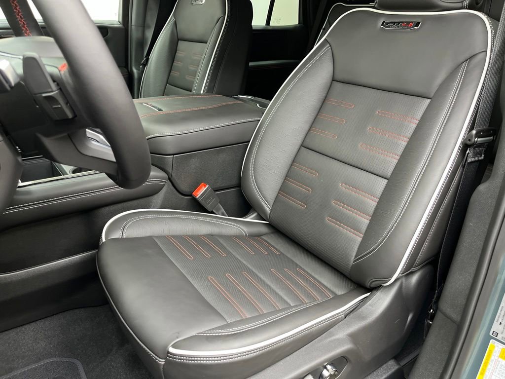 New 2026 GMC Yukon AT4 Ultimate AWD/4WD image 10