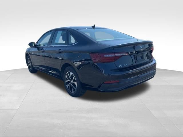 Used 2024 Volkswagen Jetta S image 5