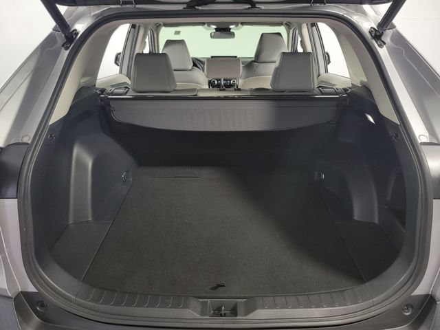 Used 2022 Toyota RAV4 XLE Premium AWD/4WD image 27