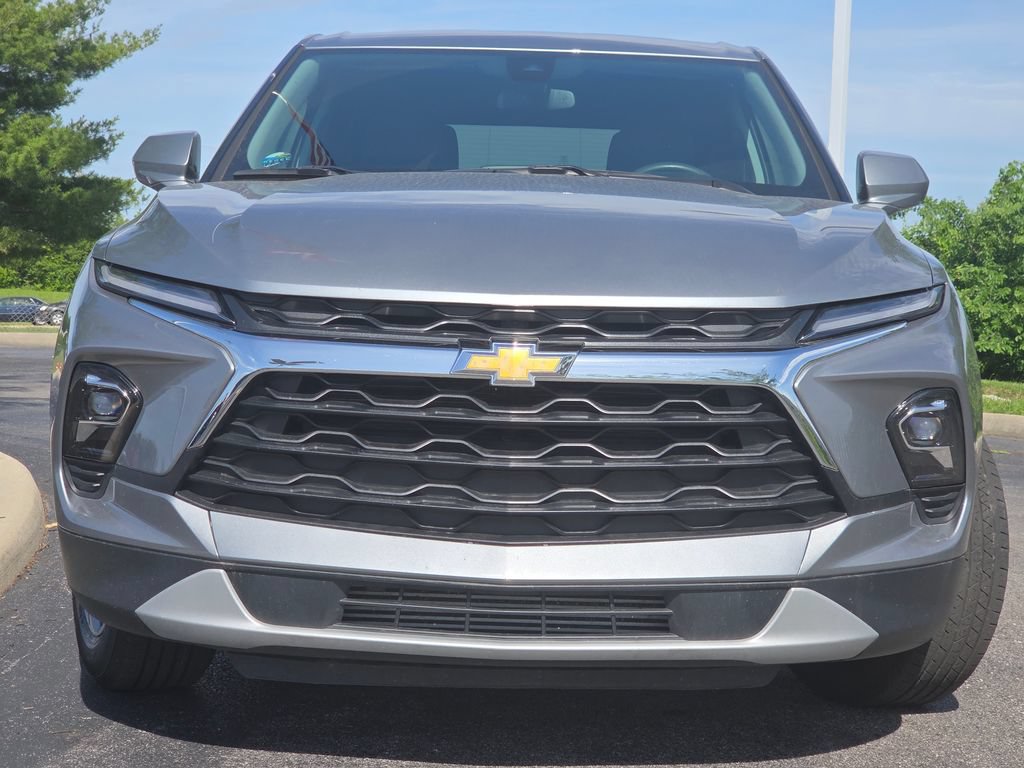 Used 2025 Chevrolet Blazer LT AWD/4WD image 10