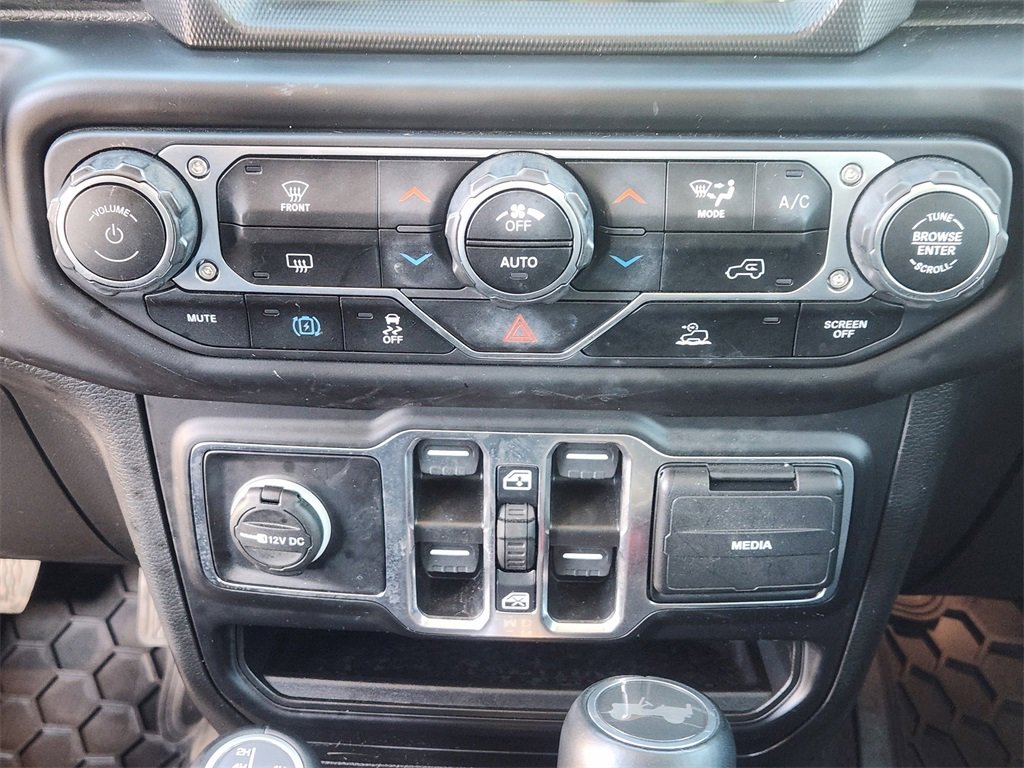 Used 2022 Jeep Wrangler Unlimited Sahara image 20