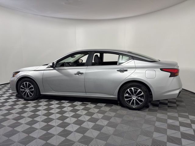 Used 2023 Nissan Altima 2.5 S image 13