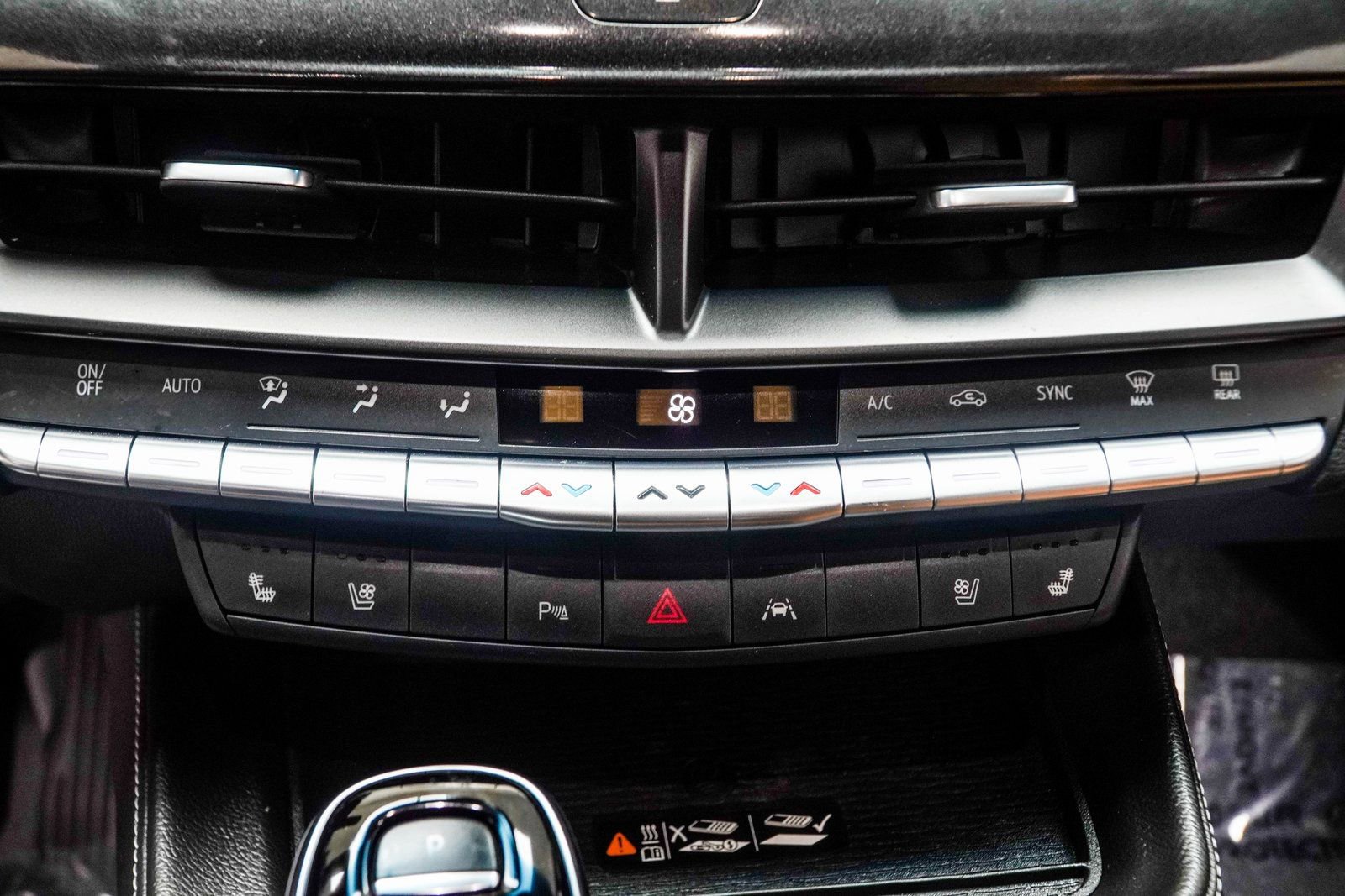 Used 2024 Cadillac CT4 V Blackwing w/ LPO, Bronce Accent Package RWD image 21