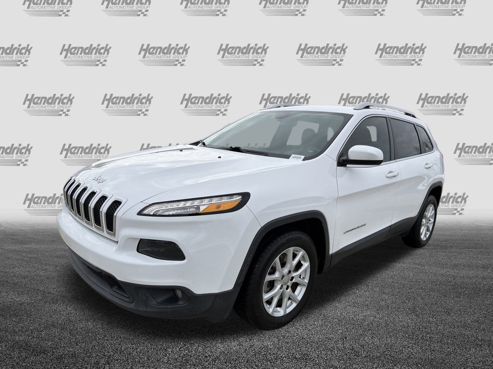 Used 2018 Jeep Cherokee Latitude Plus image 5