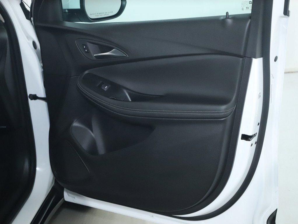 Used 2025 Buick Encore GX Preferred image 33