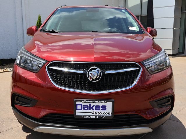 Used 2022 Buick Encore Preferred w/ Safety Package AWD/4WD image 2