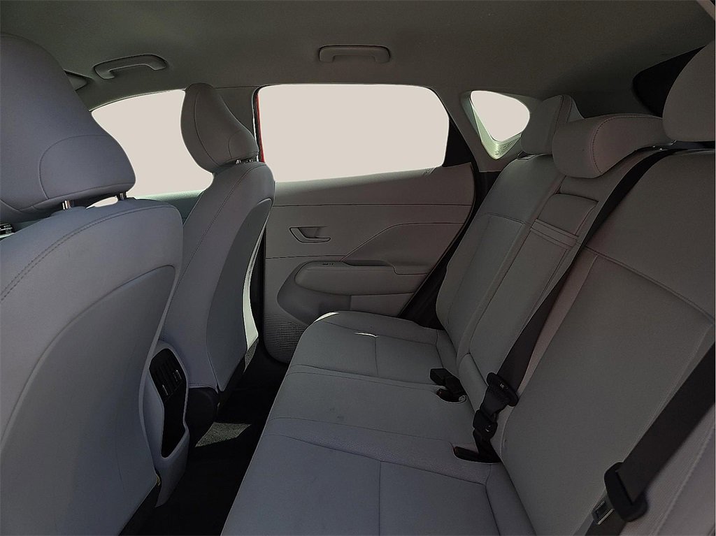 Used 2025 Hyundai Kona SEL image 9