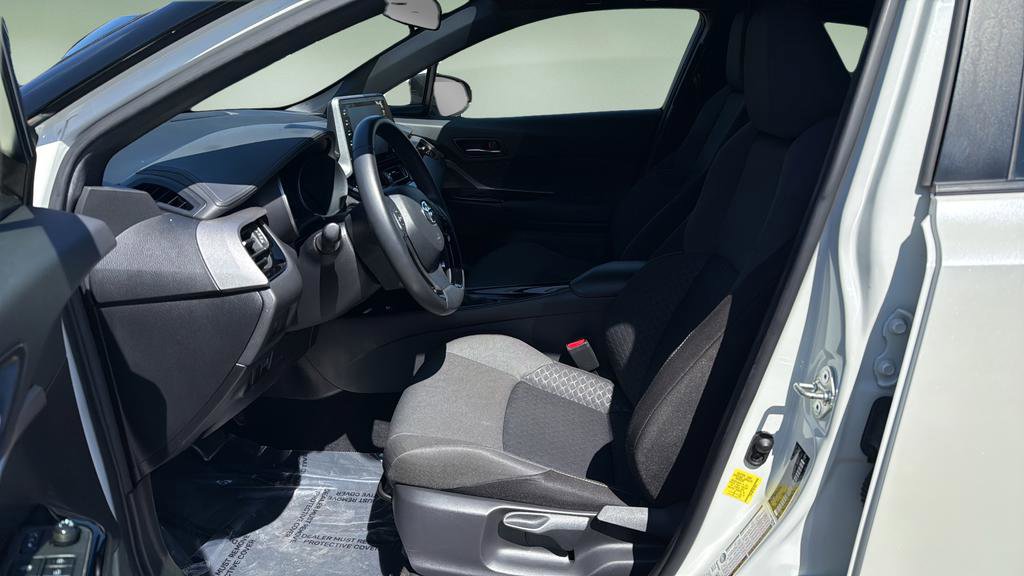 Used 2021 Toyota C-HR Nightshade image 11