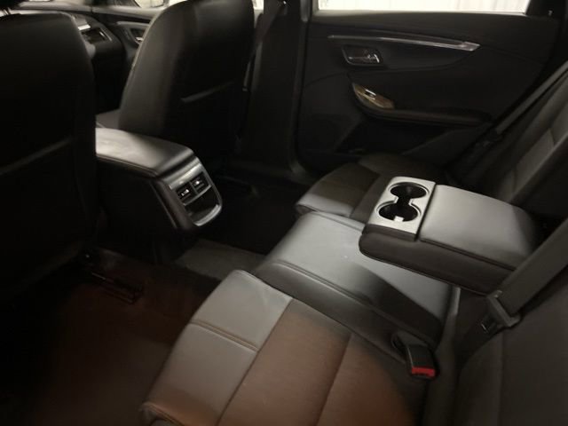 Used 2015 Chevrolet Impala LT image 15