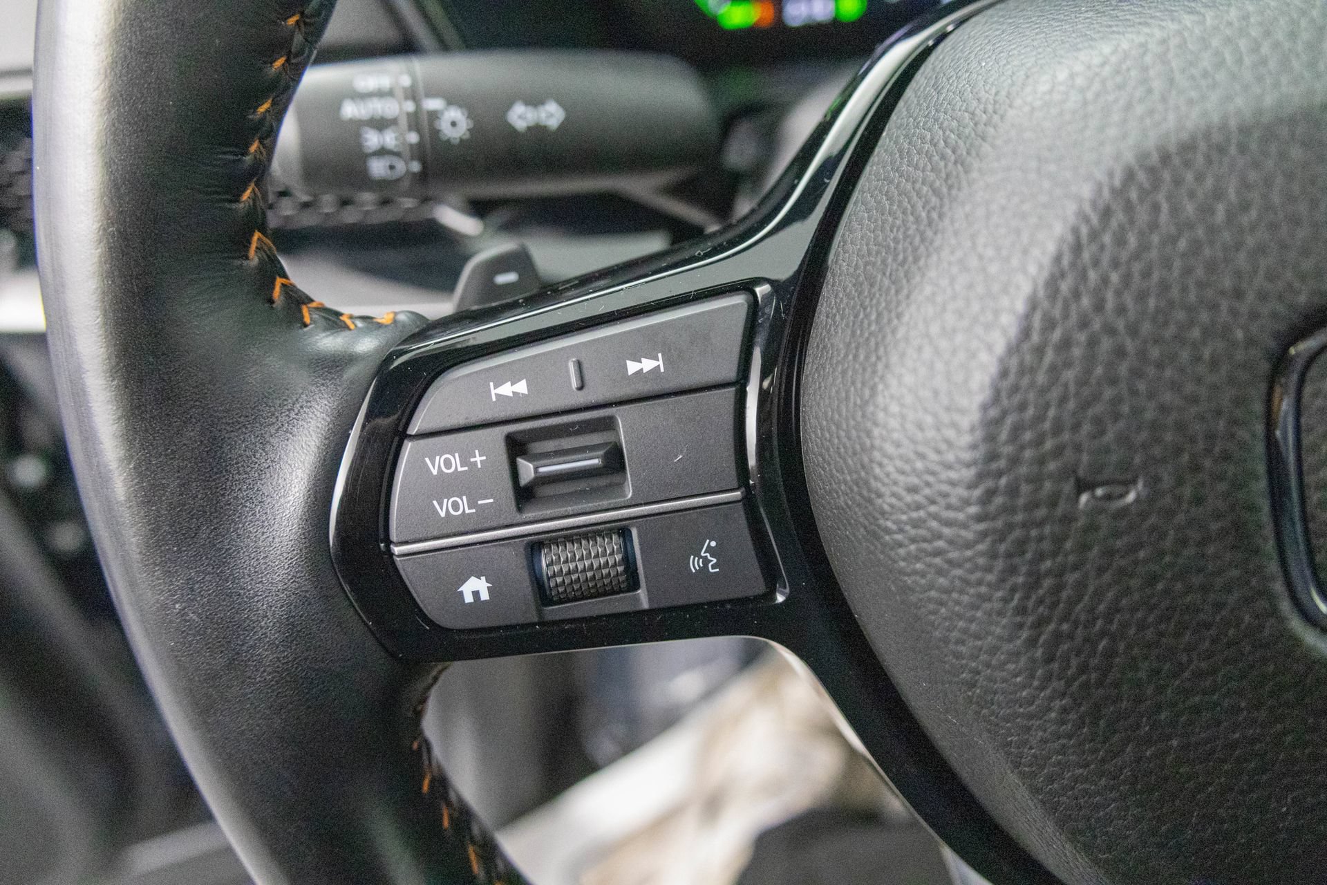 Used 2025 Honda CR-V Sport Touring image 15